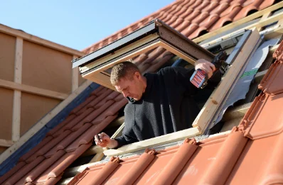 Pose de fenêtres de toit Velux à Landévant